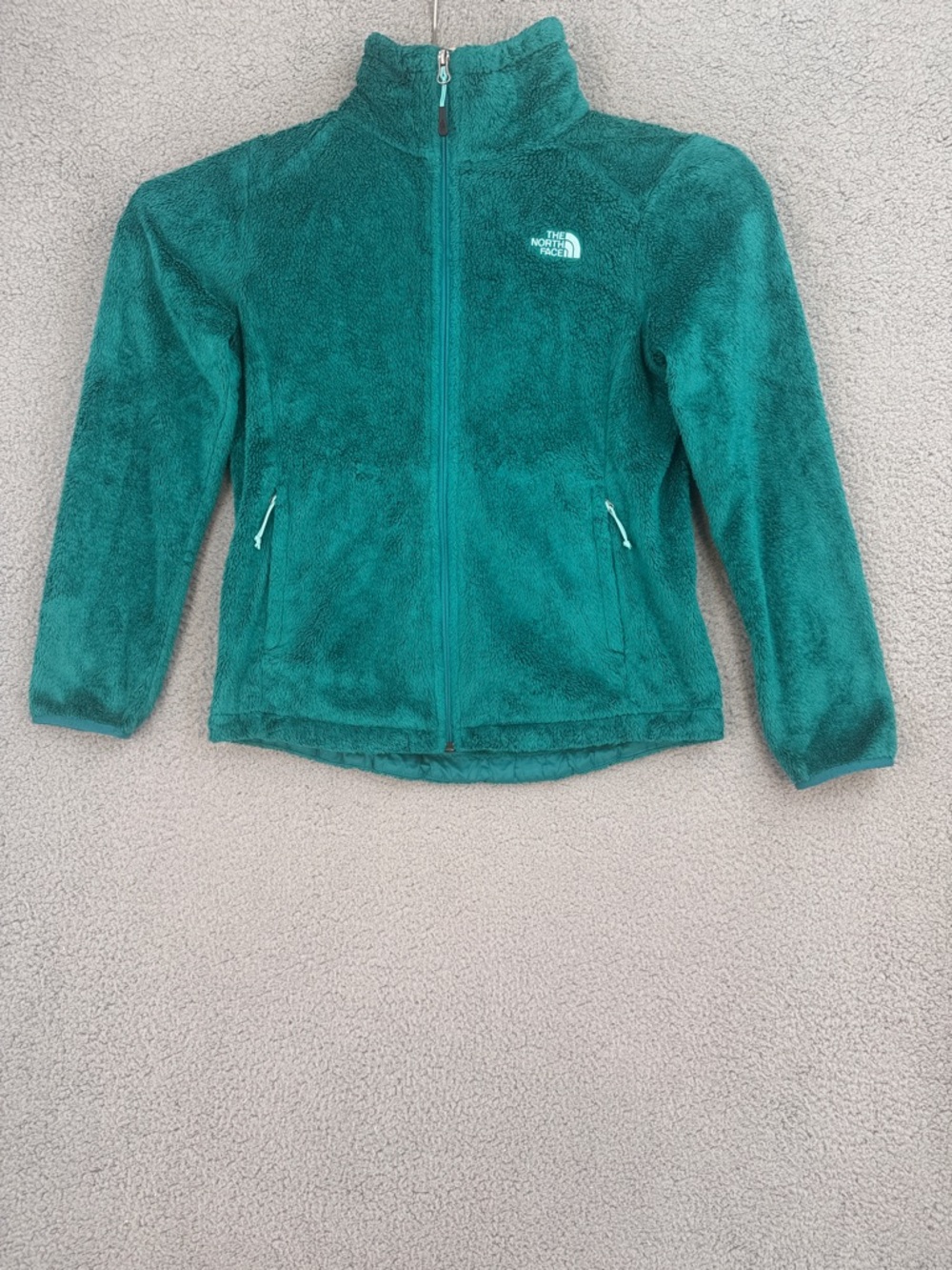 The North Face women’s Medium Teal Plush Full-Zip Fleece long sleeve Jacket